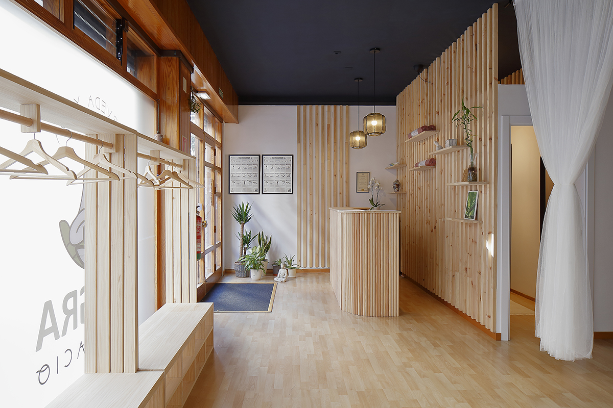 Recpción ras un trabajo de interiorismo en un centro de yoga